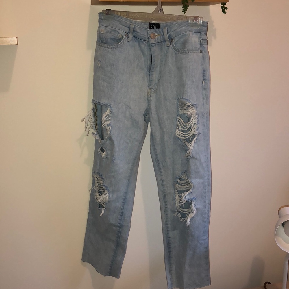 Distressed Mom Jean